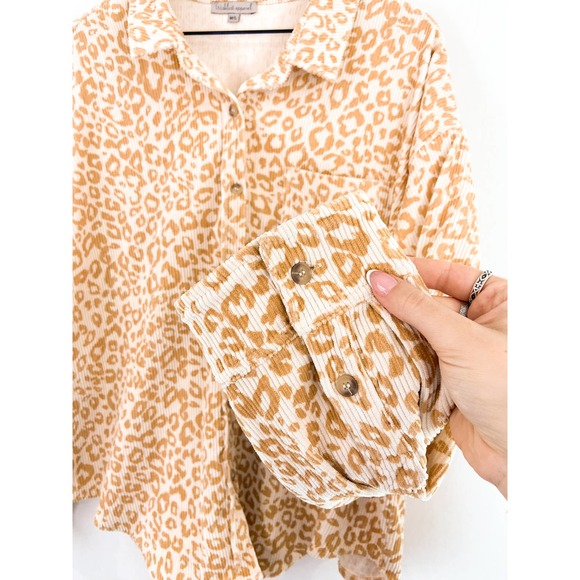 Boutique Brand Leopard Animal Print Corduroy Button Down Oversized Shacket M/L - Picture 5 of 7